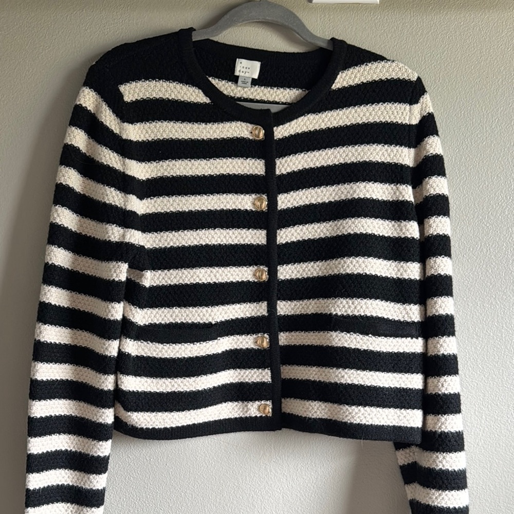 Striped Black and White Women's Sweater